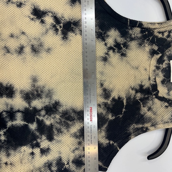 Electric & Rose Tank - Picture 5 of 5